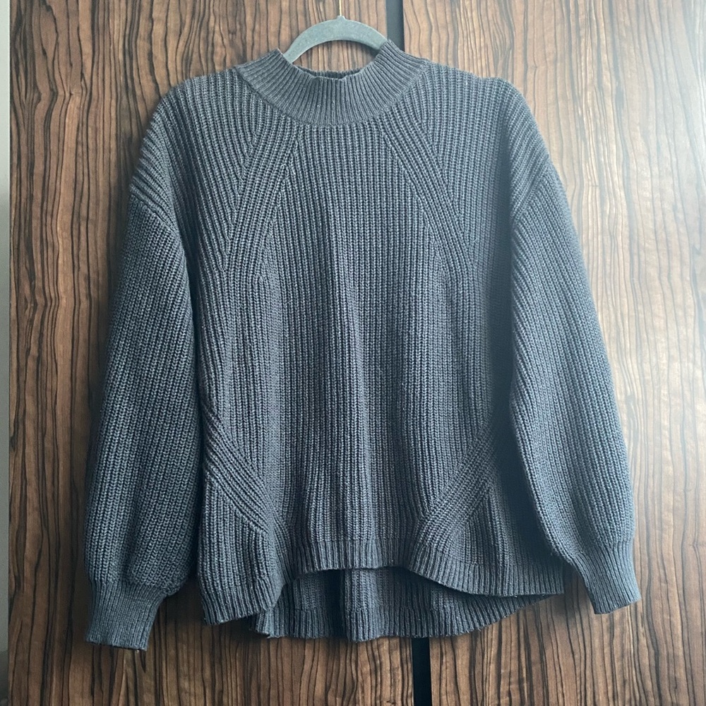 Knit sweater